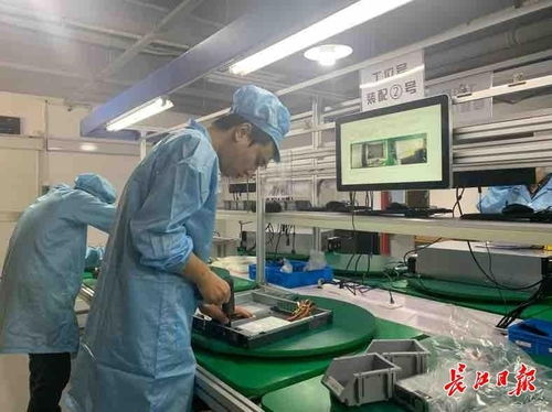 返汉创业四年,她在武汉发现了一条创业全新赛道 瞄准物联网计算设备定制